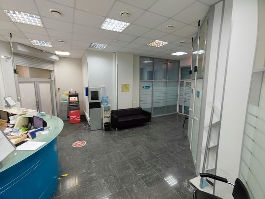 Сдам торговое помещение 170 м2, Гусятников пер, 13/3, Москва г