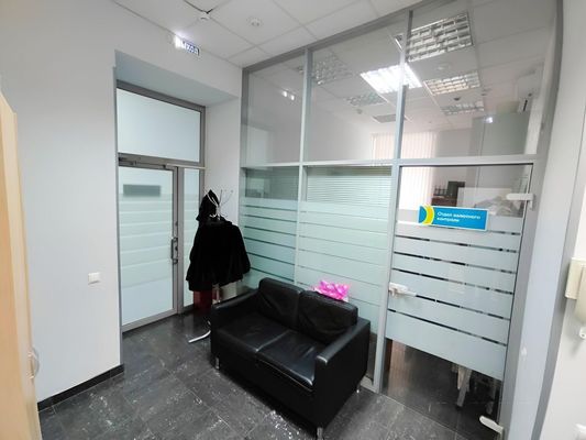 Сдам торговое помещение 170 м2, Гусятников пер, 13/3, Москва г