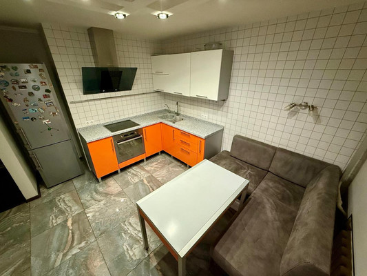 Продам двухкомнатную (2-комн.) квартиру, Ленина пр-кт, 8, Подольск г