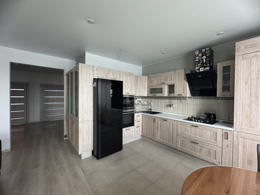 Продам трехкомнатную (3-комн.) квартиру, Кальная ул, 5, Рязань г