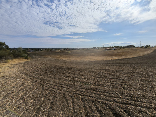 Продам землю для коммерческого использования 16 соток, Мира ул, Урожайное с
