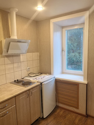 Продам однокомнатную (1-комн.) квартиру, Орджоникидзе ул, 21, Черемхово г