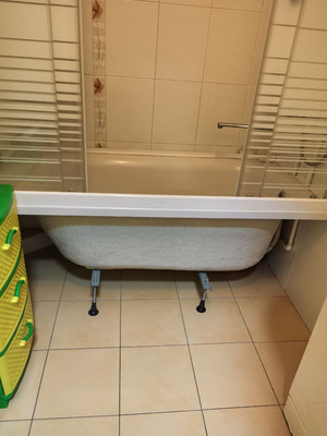 Продам трехкомнатную (3-комн.) квартиру, Сибирская ул, 21А/3, Иркутск г