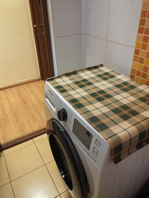 Продам трехкомнатную (3-комн.) квартиру, Сибирская ул, 21А/3, Иркутск г