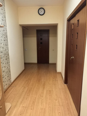 Продам трехкомнатную (3-комн.) квартиру, Сибирская ул, 21А/3, Иркутск г