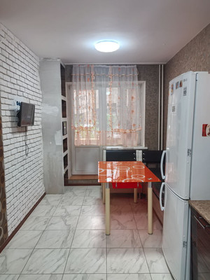 Продам трехкомнатную (3-комн.) квартиру, Сибирская ул, 21А/3, Иркутск г