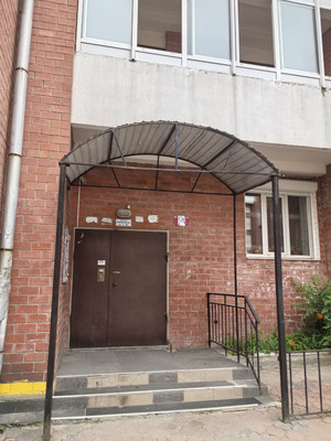 Продам трехкомнатную (3-комн.) квартиру, Сибирская ул, 21А/3, Иркутск г