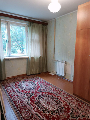 Продам трехкомнатную (3-комн.) квартиру, Первомайская ул, 70, Нижний Тагил г