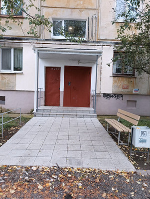 Продам трехкомнатную (3-комн.) квартиру, Первомайская ул, 70, Нижний Тагил г