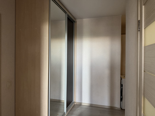 Продам двухкомнатную (2-комн.) квартиру, Садовая ул, 161/1, Краснодар г