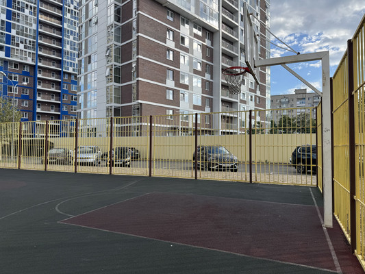 Продам двухкомнатную (2-комн.) квартиру, Садовая ул, 161/1, Краснодар г