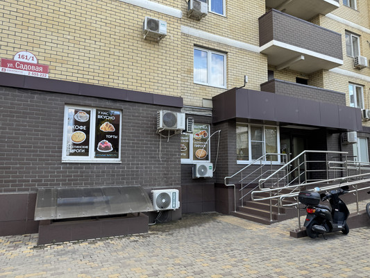 Продам двухкомнатную (2-комн.) квартиру, Садовая ул, 161/1, Краснодар г