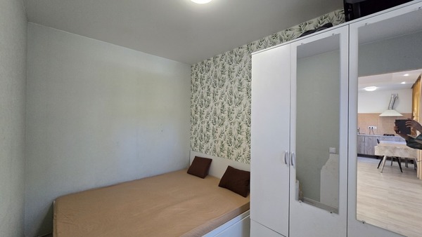 Продам двухкомнатную (2-комн.) квартиру, Краснореченская ул, 211, Хабаровск г