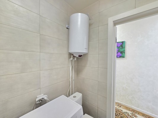 Продам двухкомнатную (2-комн.) квартиру, Краснореченская ул, 211, Хабаровск г