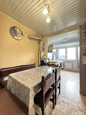 Продам трехкомнатную (3-комн.) квартиру, Мальбахова ул, 30кб, Нальчик г