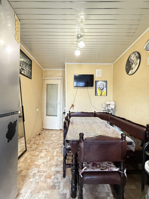 Продам трехкомнатную (3-комн.) квартиру, Мальбахова ул, 30кб, Нальчик г