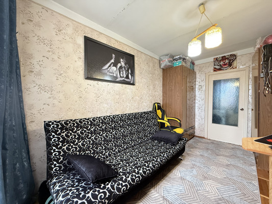 Продам трехкомнатную (3-комн.) квартиру, Мальбахова ул, 30кб, Нальчик г