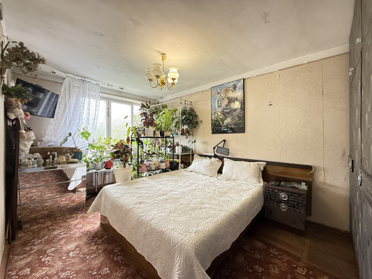 Продам трехкомнатную (3-комн.) квартиру, Мальбахова ул, 30кб, Нальчик г