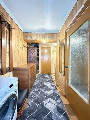 Продам трехкомнатную (3-комн.) квартиру, Мальбахова ул, 30кб, Нальчик г