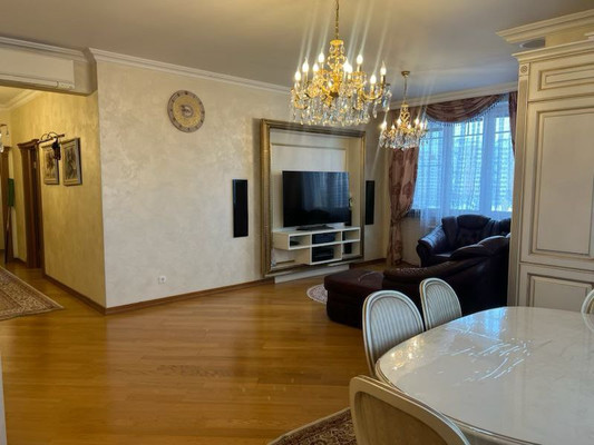 Продам трехкомнатную (3-комн.) квартиру, Калараш ул, 13, Люберцы г