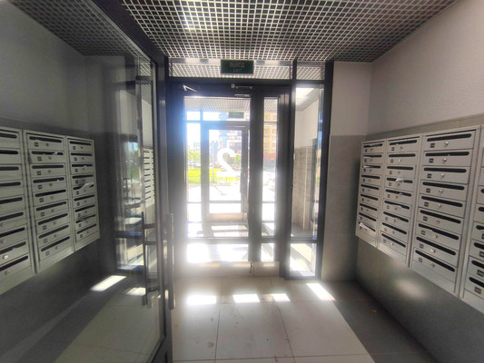 Продам двухкомнатную (2-комн.) квартиру, Натана Рахлина ул, 15к1, Казань г