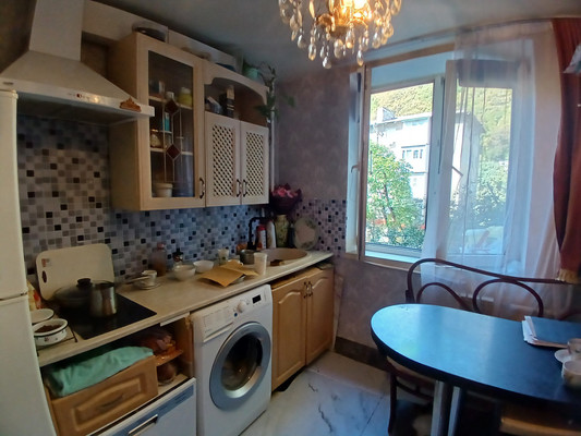 Продам однокомнатную (1-комн.) квартиру, Фрунзе ул, 34, Туапсе г