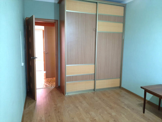 Продам трехкомнатную (3-комн.) квартиру, Октябрьская ул, 110, Тихорецк г