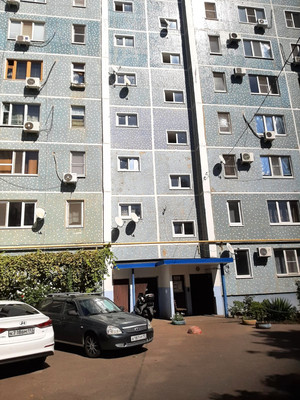 Продам трехкомнатную (3-комн.) квартиру, Октябрьская ул, 110, Тихорецк г