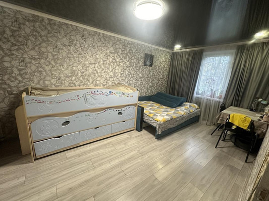 Продам однокомнатную (1-комн.) квартиру, Мичурина ул, 12, Симферополь г