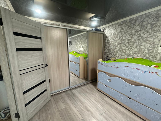 Продам однокомнатную (1-комн.) квартиру, Мичурина ул, 12, Симферополь г