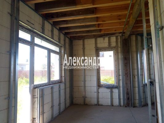 Продам коттедж, Петергофская ул, 71, Низино д, 80 км от города