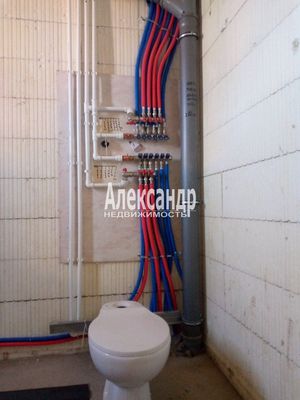 Продам коттедж, Петергофская ул, 71, Низино д, 80 км от города