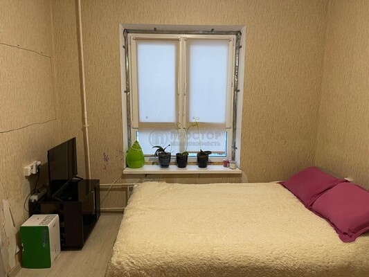 Продам трехкомнатную (3-комн.) квартиру, Маршала Ерёменко ул, 5к3, Москва г