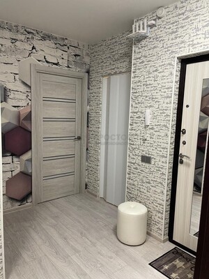 Продам трехкомнатную (3-комн.) квартиру, Маршала Ерёменко ул, 5к3, Москва г