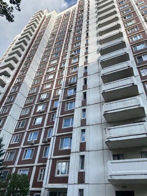 Продам двухкомнатную (2-комн.) квартиру, Старобитцевская ул, 17к2, Москва г