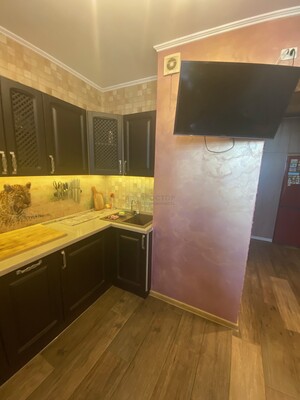 Продам двухкомнатную (2-комн.) квартиру, Старобитцевская ул, 17к2, Москва г