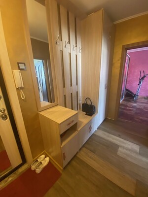 Продам двухкомнатную (2-комн.) квартиру, Старобитцевская ул, 17к2, Москва г