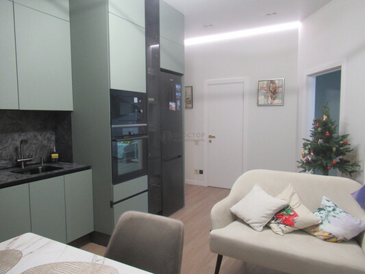 Продам трехкомнатную (3-комн.) квартиру, Петра Алексеева ул, 14, Москва г