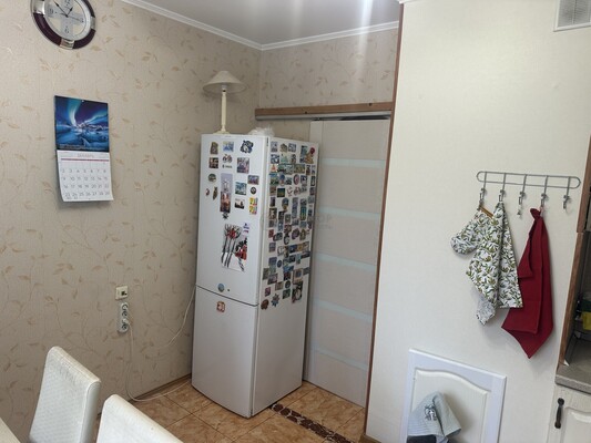 Продам трехкомнатную (3-комн.) квартиру, Скобелевская ул, 3к1, Москва г
