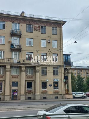 Продам многокомнатную квартиру, Благодатная ул, 28, Санкт-Петербург г