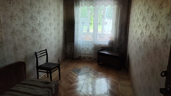 Продам трехкомнатную (3-комн.) квартиру, Байкальская ул, 48к2, Москва г