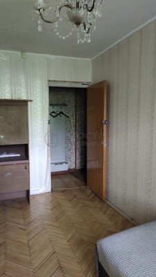 Продам трехкомнатную (3-комн.) квартиру, Байкальская ул, 48к2, Москва г