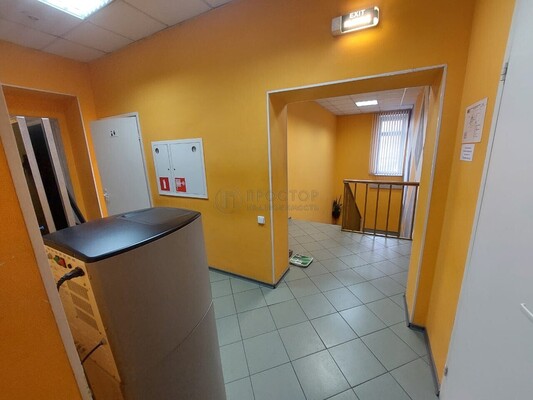 Продам коммерческое помещение 545 м2, Римского-Корсакова ул, 14, Москва г