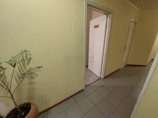 Продам коммерческое помещение 545 м2, Римского-Корсакова ул, 14, Москва г