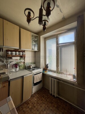 Продам двухкомнатную (2-комн.) квартиру, Пилота Нестерова ул, 7, Москва г