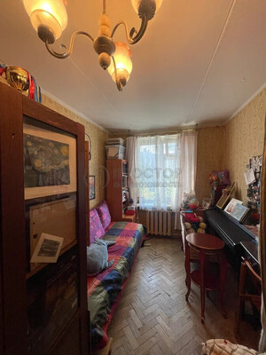 Продам двухкомнатную (2-комн.) квартиру, Пилота Нестерова ул, 7, Москва г