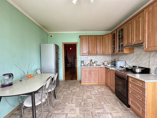 Продам трехкомнатную (3-комн.) квартиру, Захарьинские Дворики ул, 1к2, Москва г