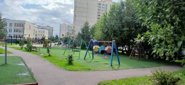 Продам трехкомнатную (3-комн.) квартиру, Захарьинские Дворики ул, 1к2, Москва г