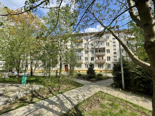 Продам двухкомнатную (2-комн.) квартиру, Шаболовка ул, 46к1, Москва г