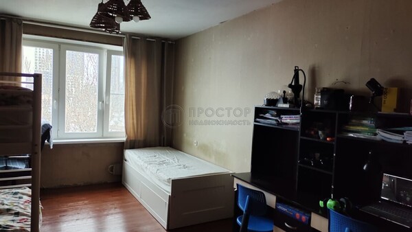 Продам однокомнатную (1-комн.) квартиру, Нагорная ул, 17к5, Москва г